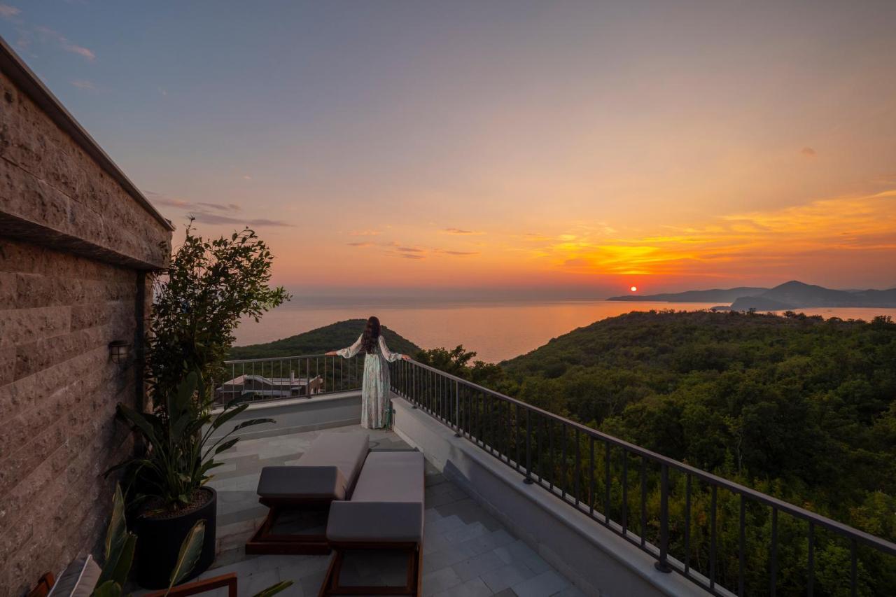 Connecting Room with Terrace and Sea View