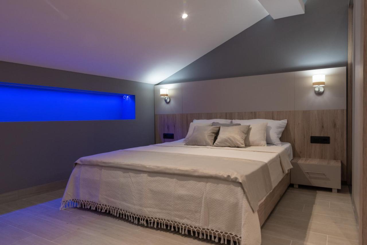 Deluxe Family Suite