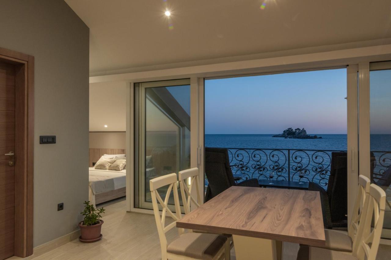 Deluxe Family Suite