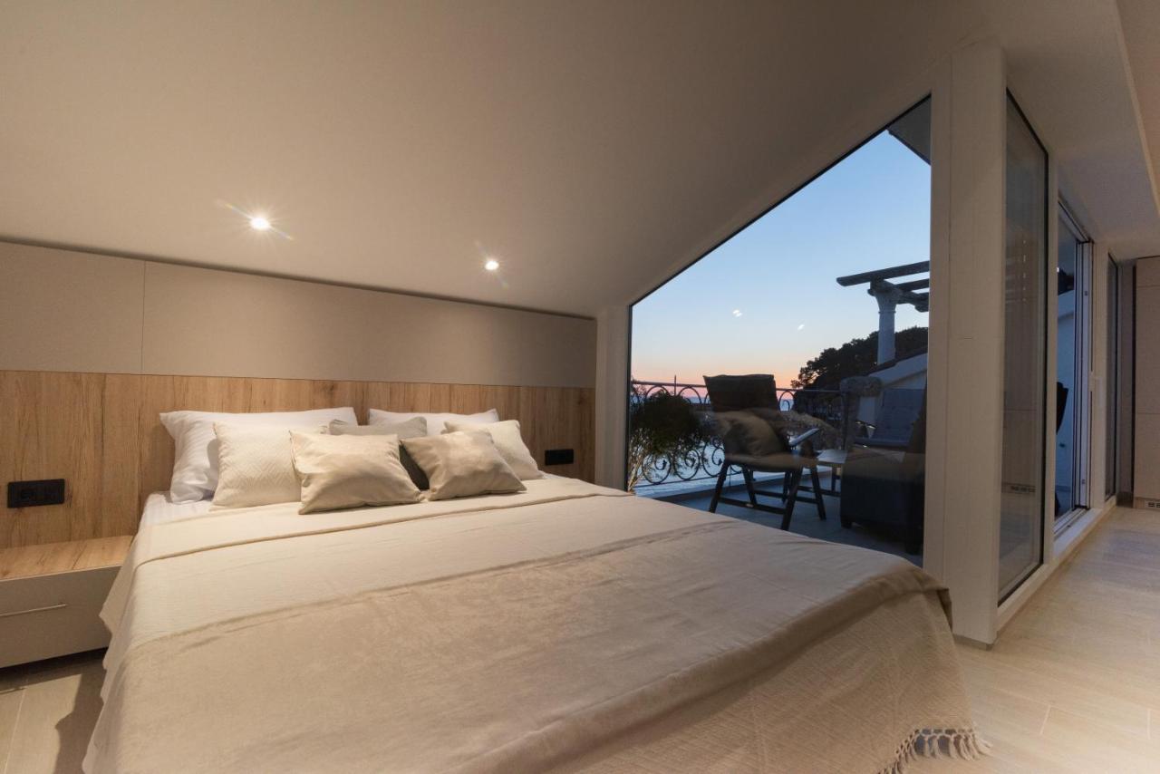Deluxe Family Suite