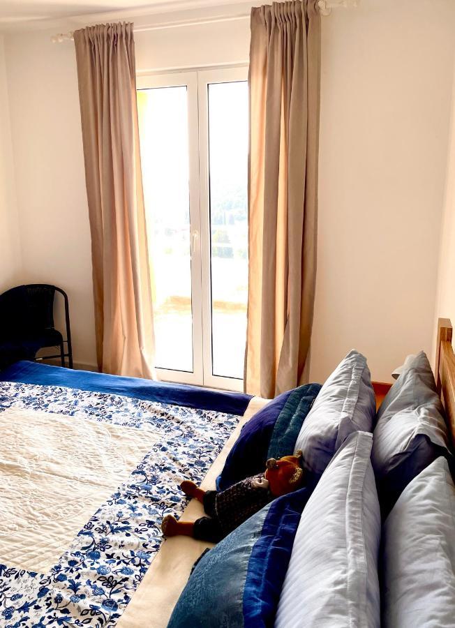 One-Bedroom Apartment Sea View