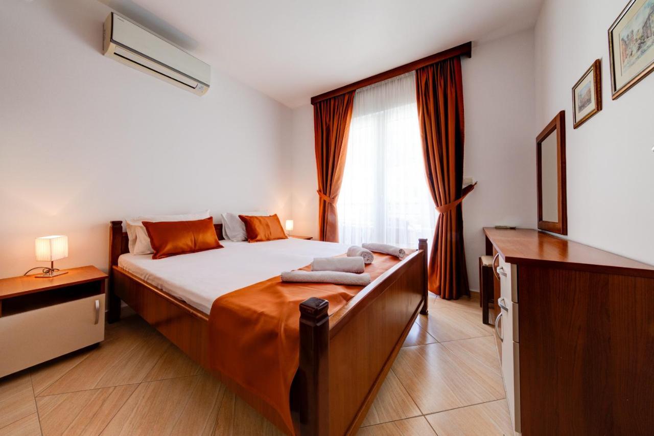 One-Bedroom Apartment Balcony