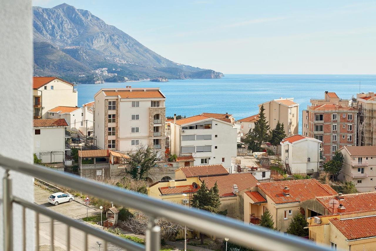 Deluxe Double Room with Balcony and Sea View
