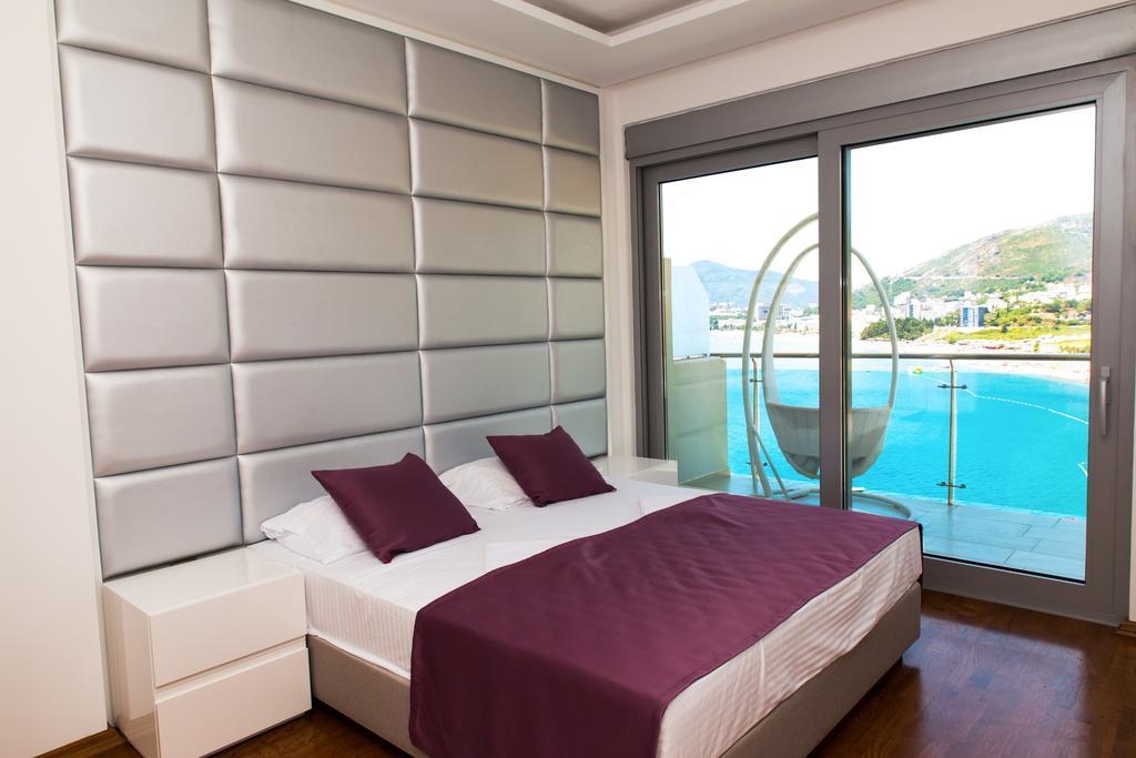Three-Bedroom Apartment with Sea View
