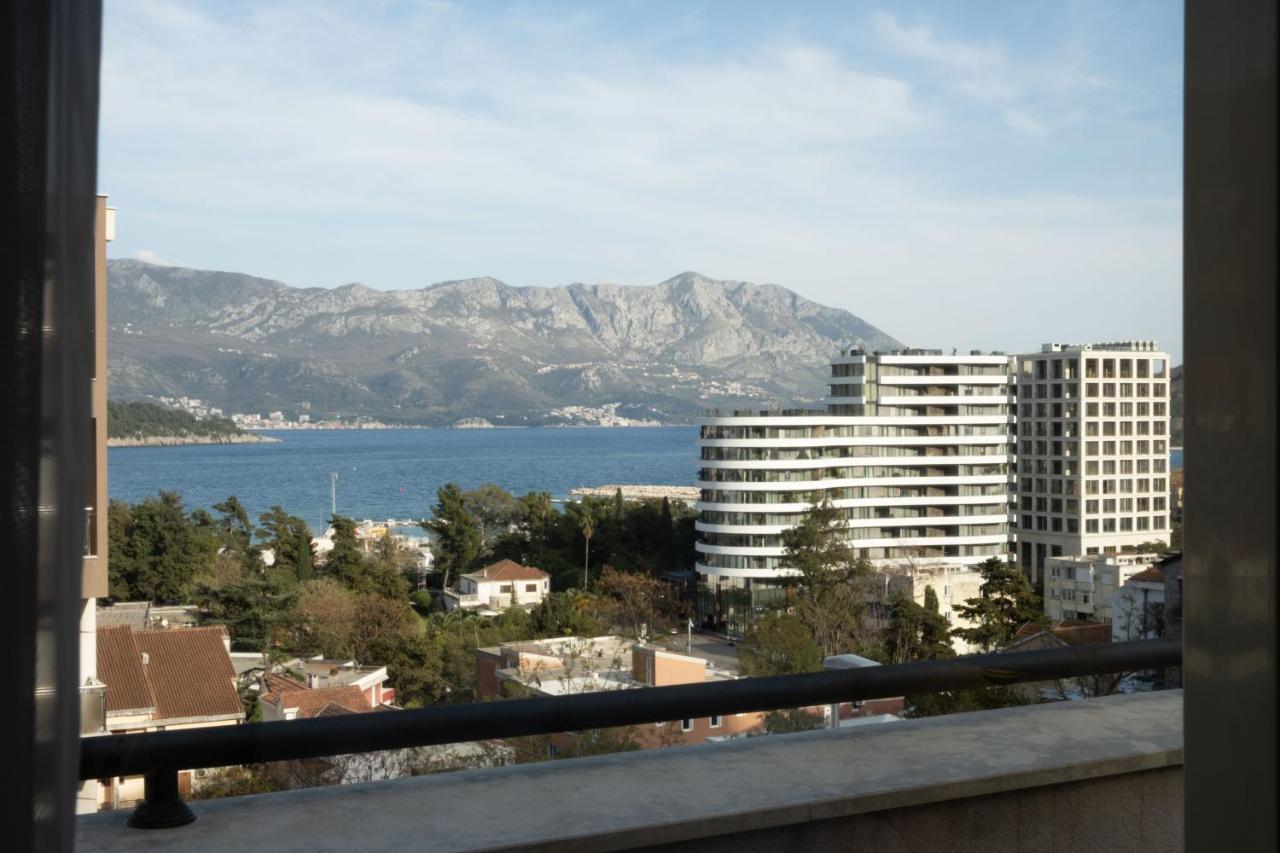 Deluxe Double Room with Balcony and Sea View,1381409270:JPEG