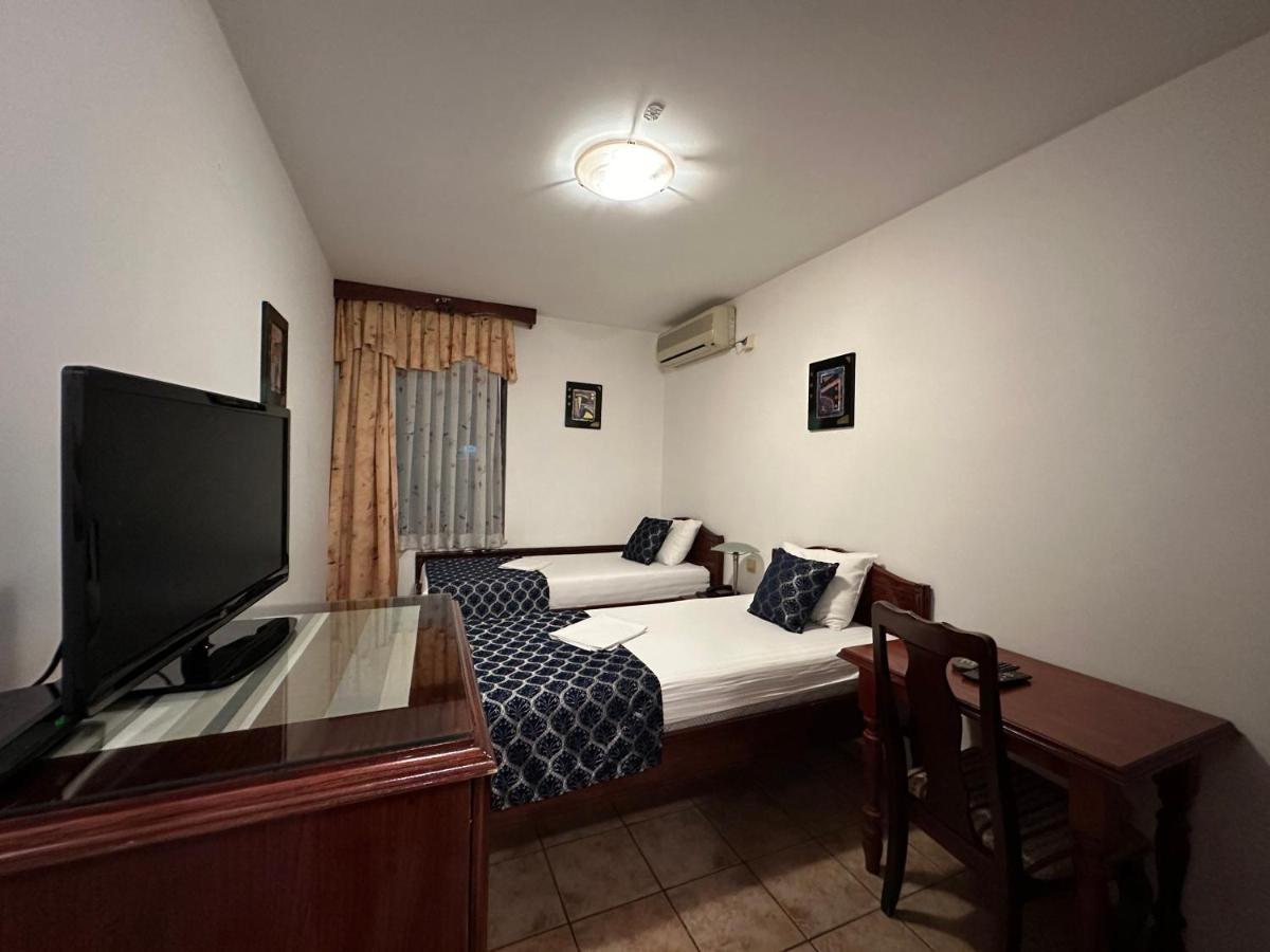 Twin Room with Private Bathroom