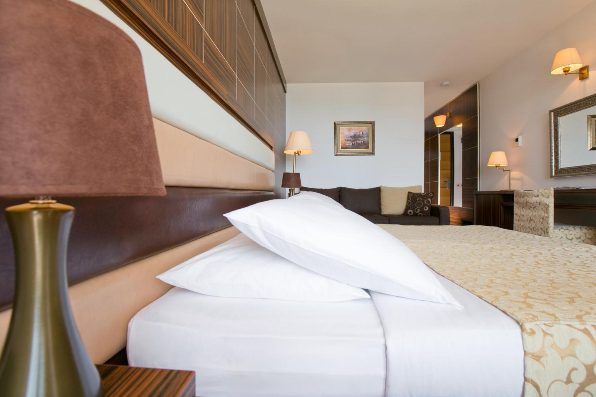Double or Twin Room Balcony