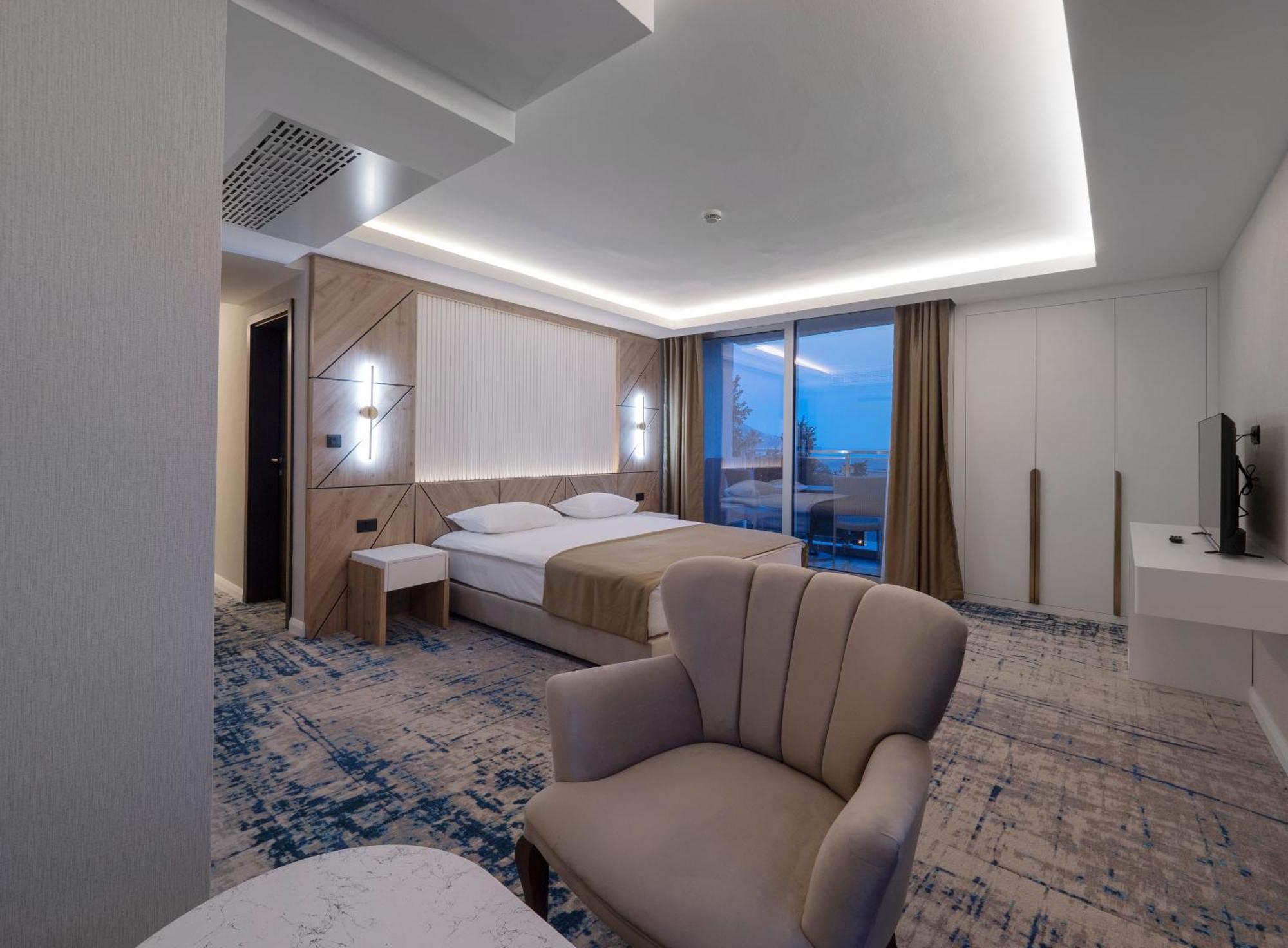 Family Room with Sea View