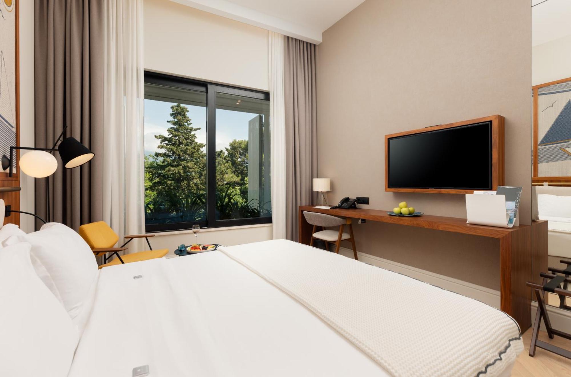 Superior Double Room with Garden View