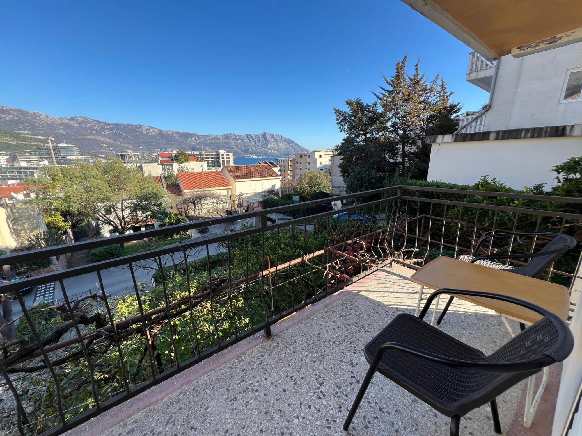 Double Room with Shared Bathroom,1649960817:JPEG