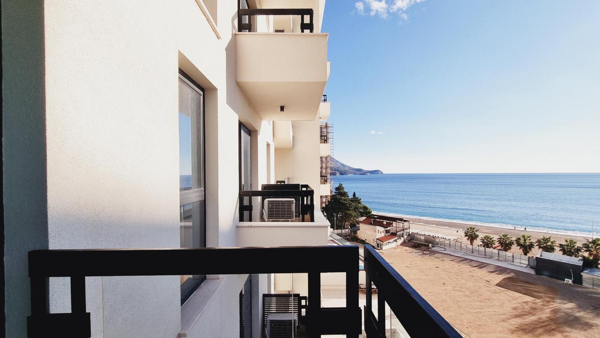 One-Bedroom Apartment Sea View,1743505545:JPEG