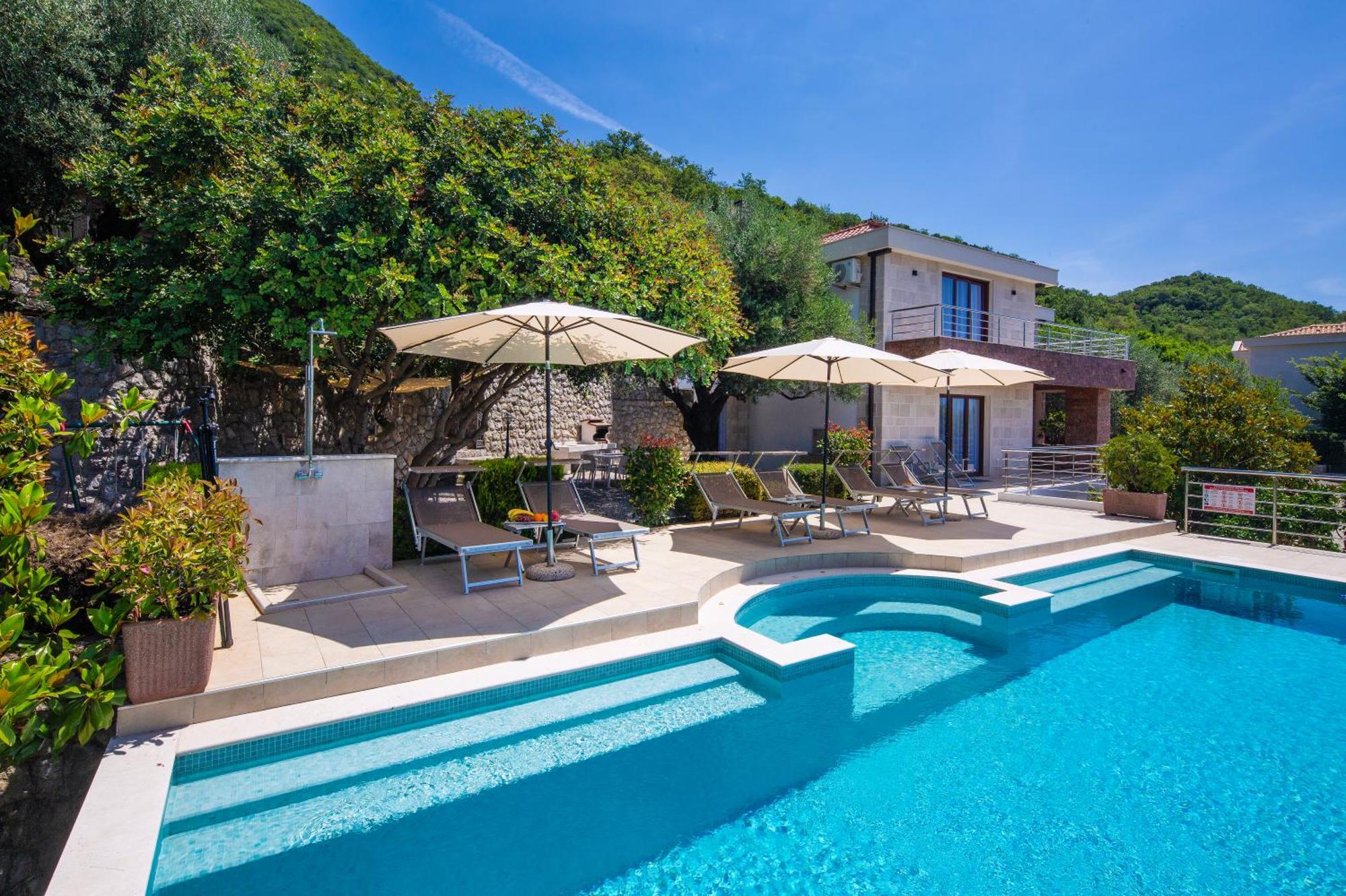 Standard Villa