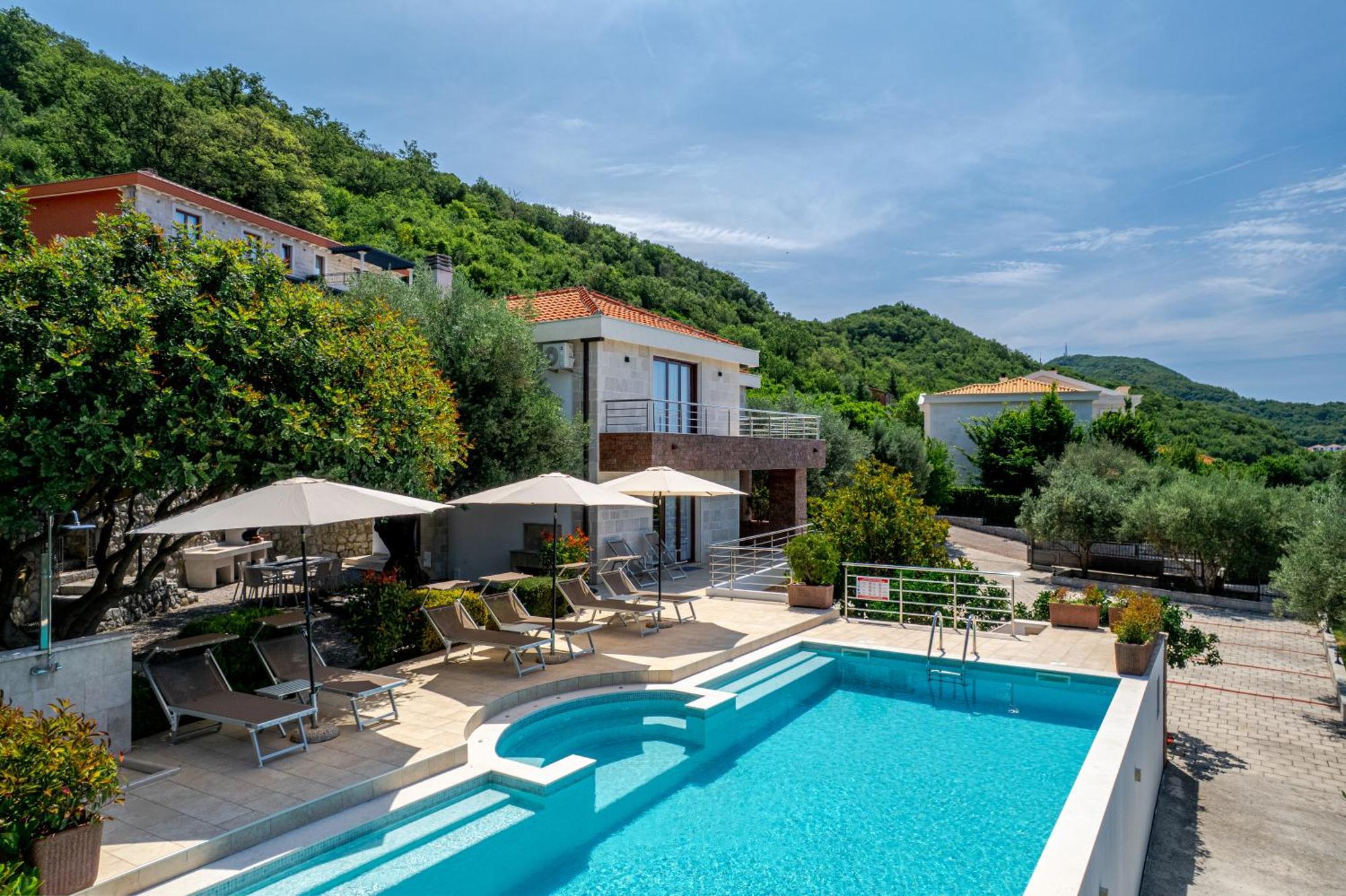 Standard Villa