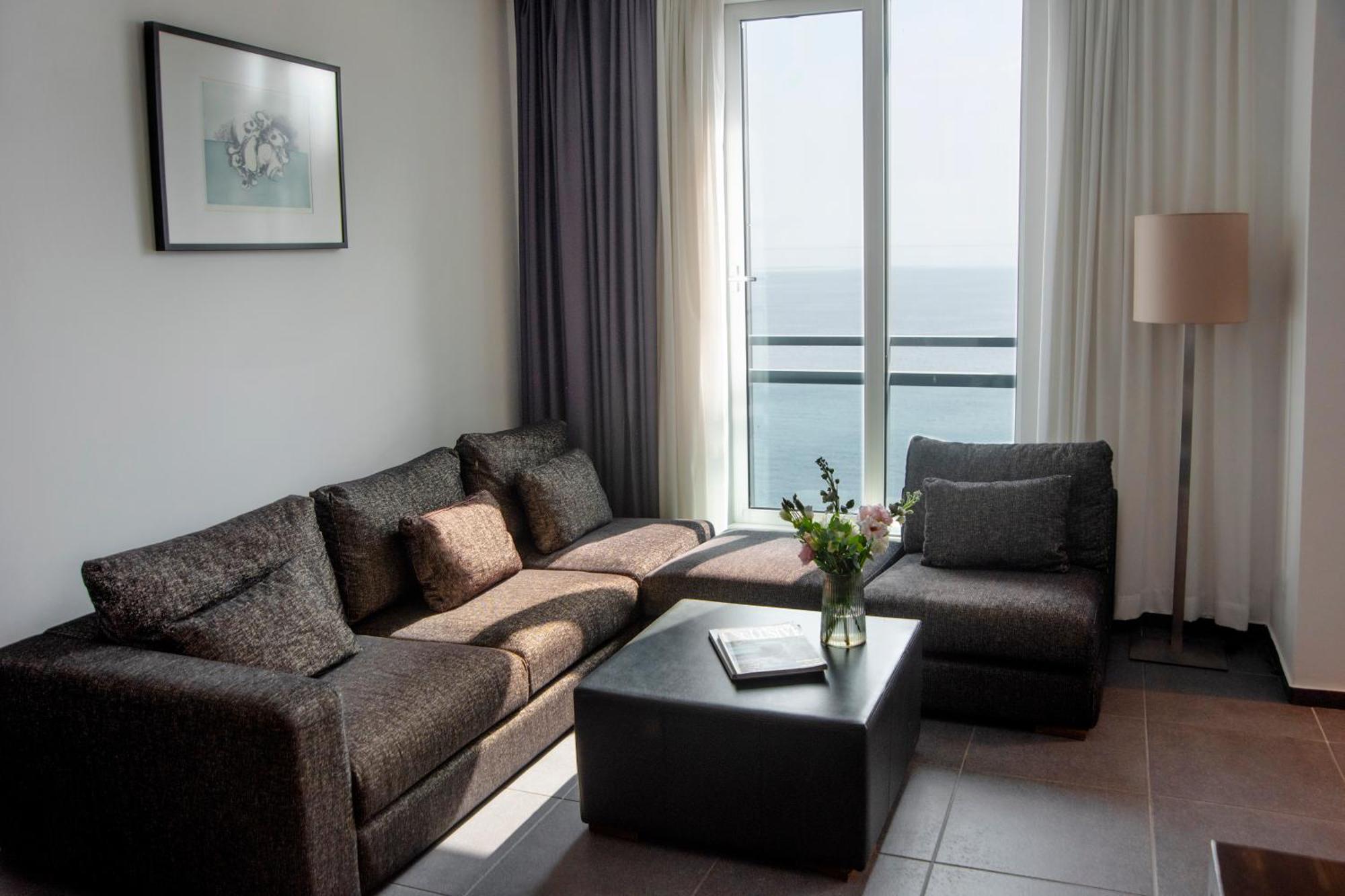 Presidential Apartment