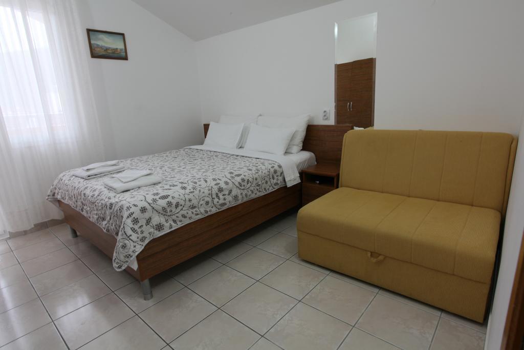 Studio Apartment,825164255:JPEG