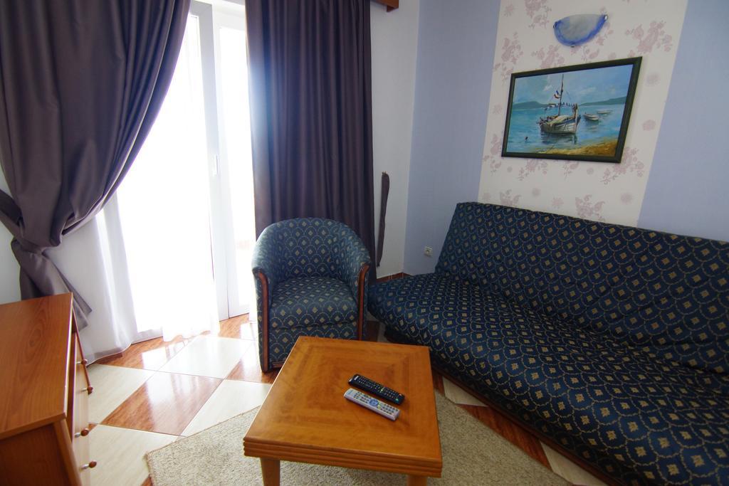 Suite met Terras en Uitzicht op Zee
