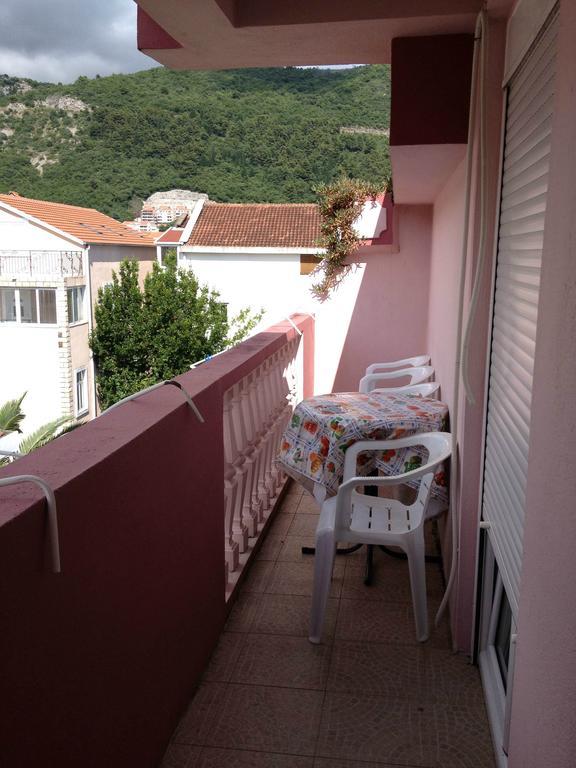 Standard Double Room with Shared Bathroom,226748822:JPEG