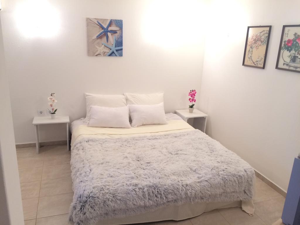 Family One-Bedroom Apartment Sea View