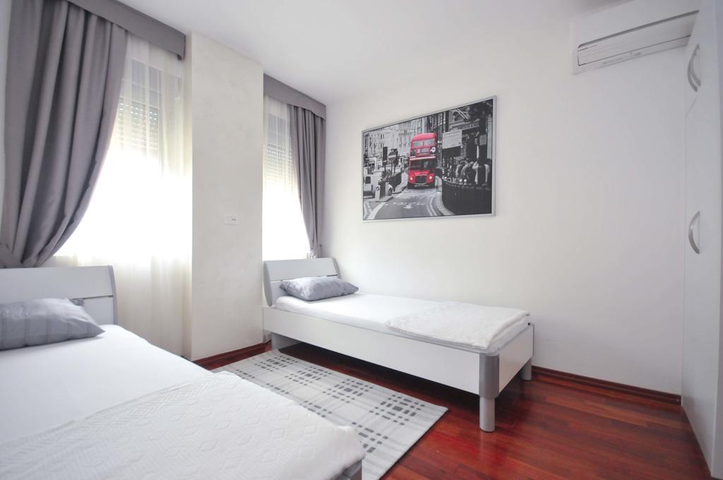 One-Bedroom Apartment Sea View Balcony