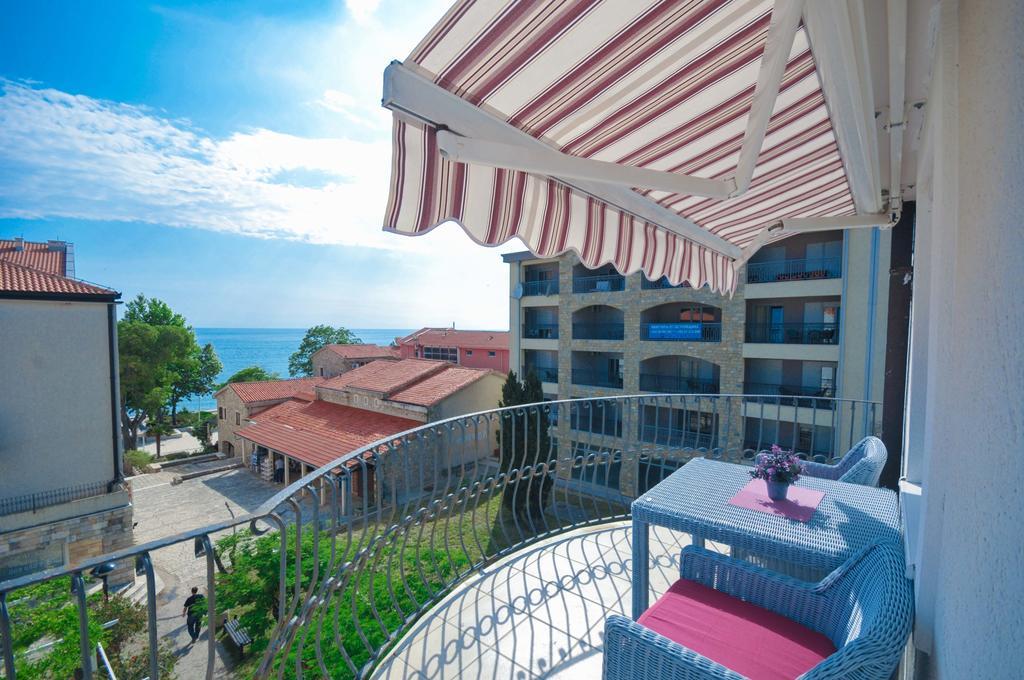 One-Bedroom Apartment Sea View Balcony