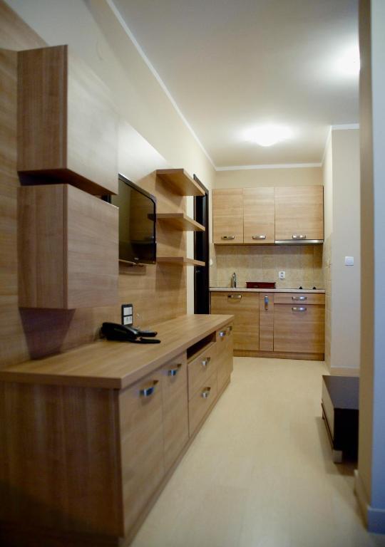Two-Bedroom Apartment with Partial Sea View,28466132:JPEG
