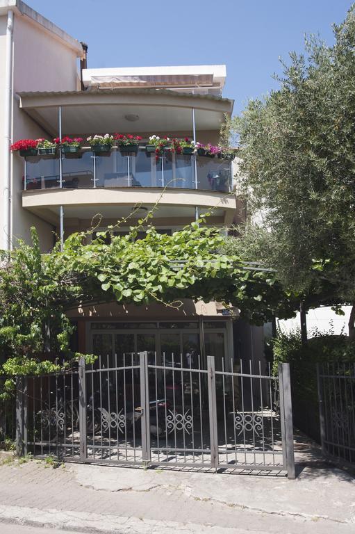 Studio,407692068:JPEG