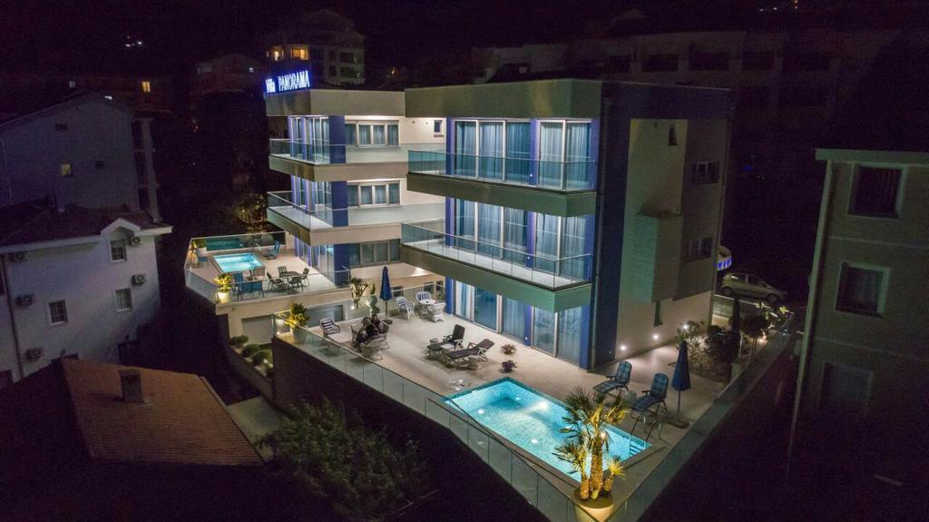 Villa con Piscina Privata