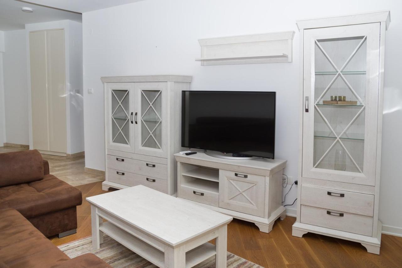 Deluxe Apartment,742581460:JPEG