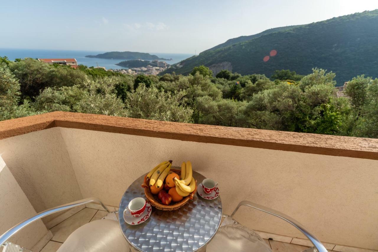 Tweepersoonskamer met Terras en Uitzicht op Zee