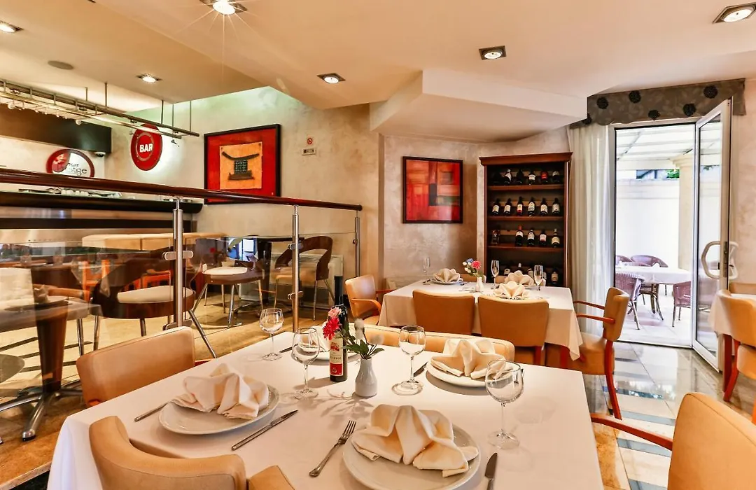 Hotel Max Prestige-1