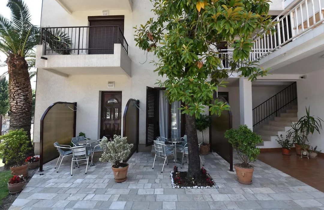 Studio Apartments 6 Palmi-1