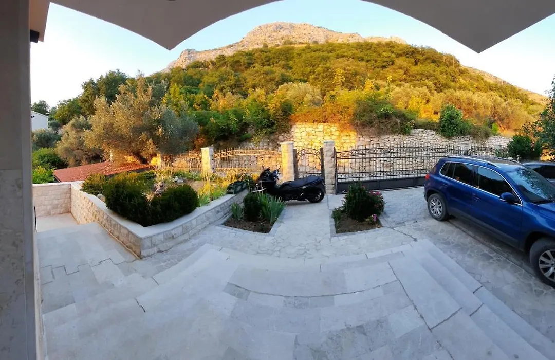 Villa Lipski-1