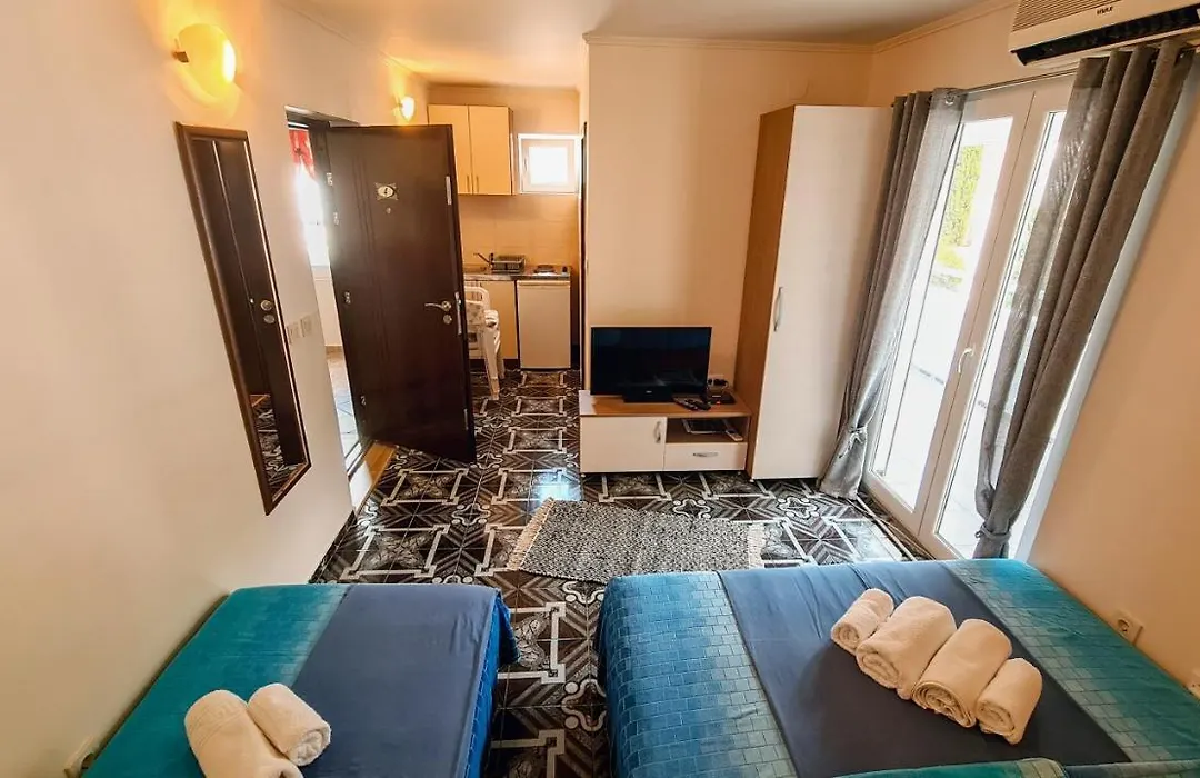 Apartments Masa-1