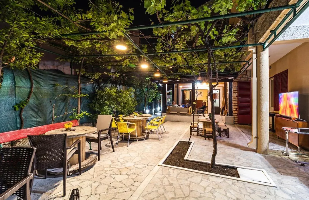 Hostel Budva-1