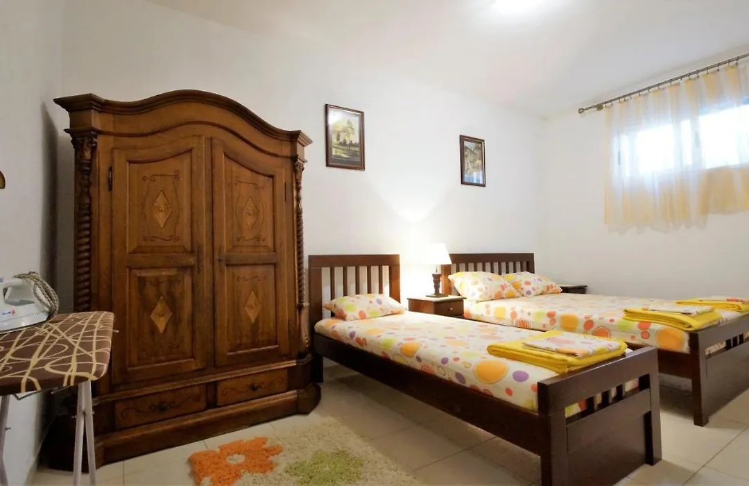 Irina Apartment Petrovac-1