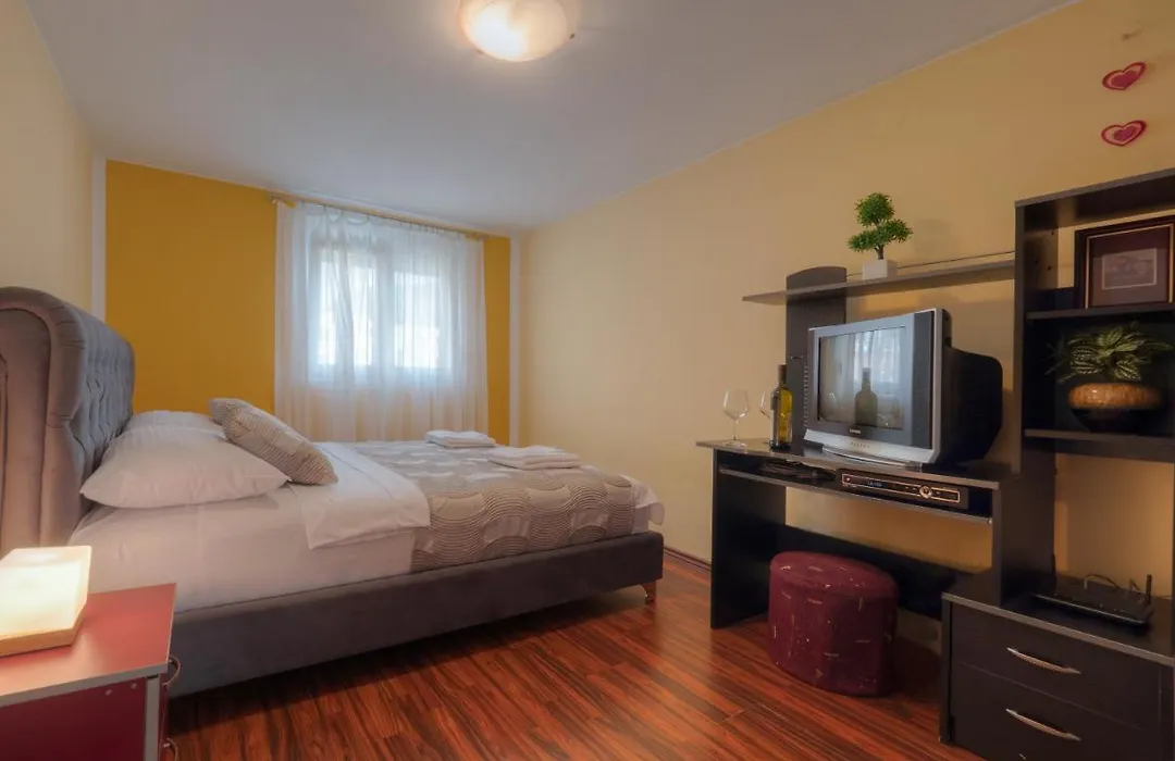 Maxim Family Apartment Budva-1