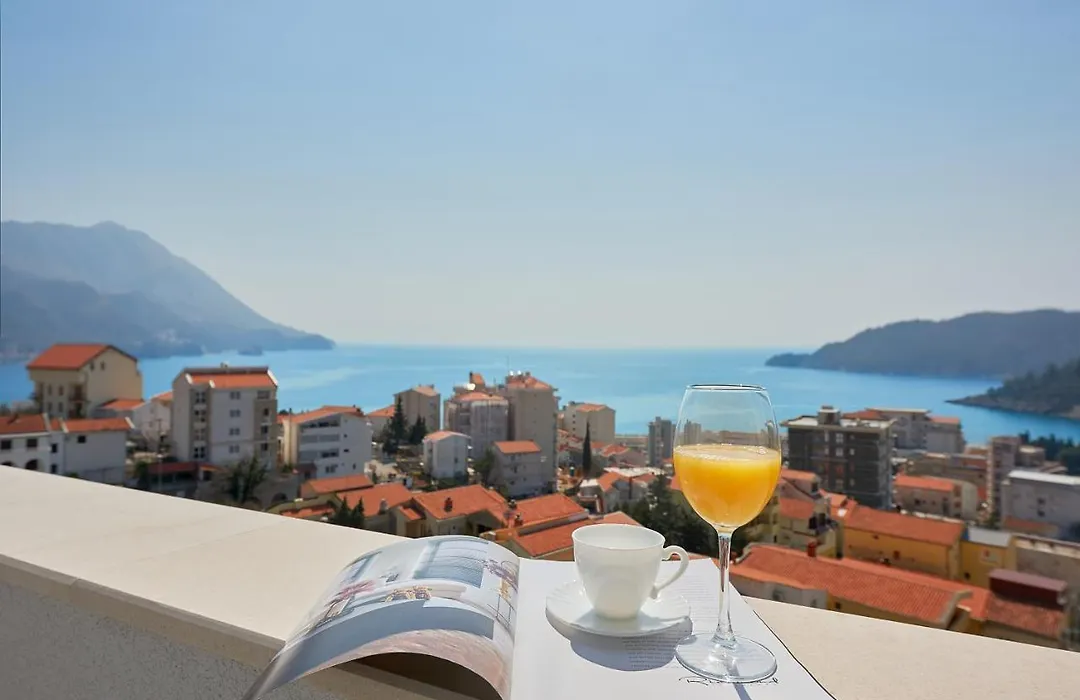 Apart Garni Hotel Larimar-1