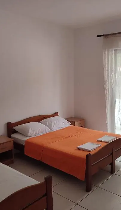 Becici Rooms-1