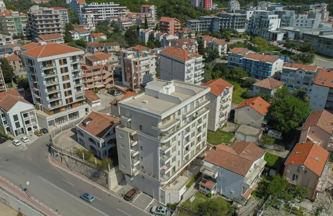Mima Apartment Becici-1