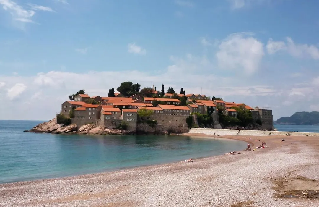 Lovely Apartment Sveti Stefan-1