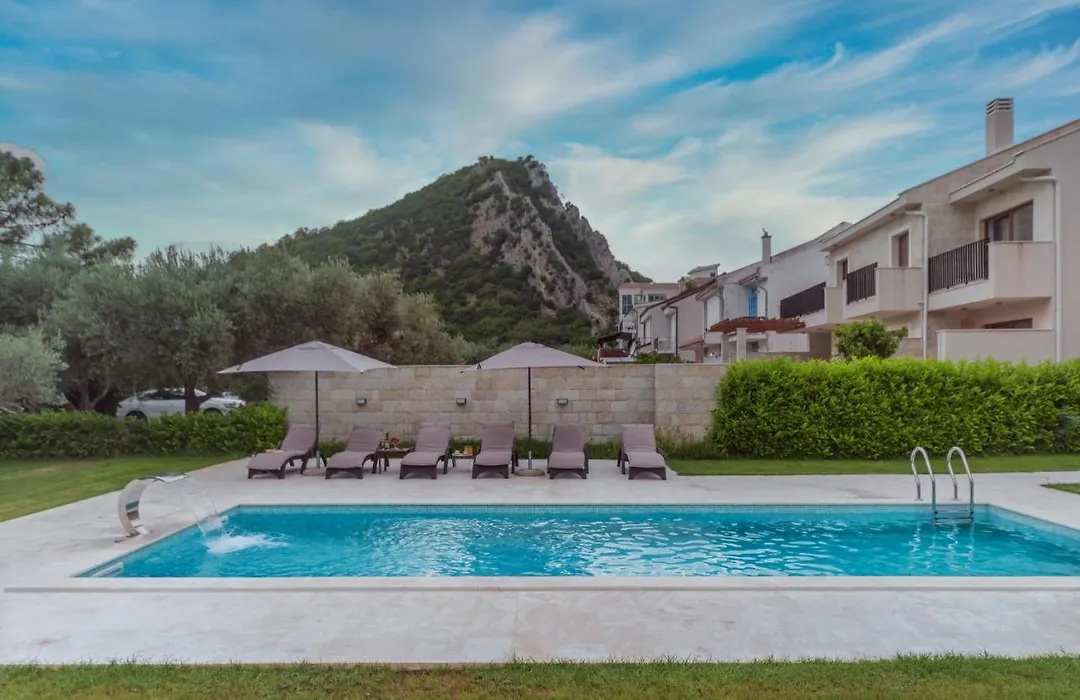 Villa Forte Mare-1