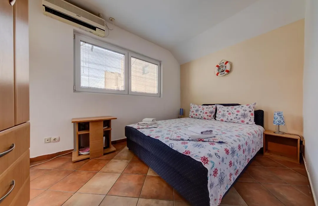 Sunny Grapes Apartments-1