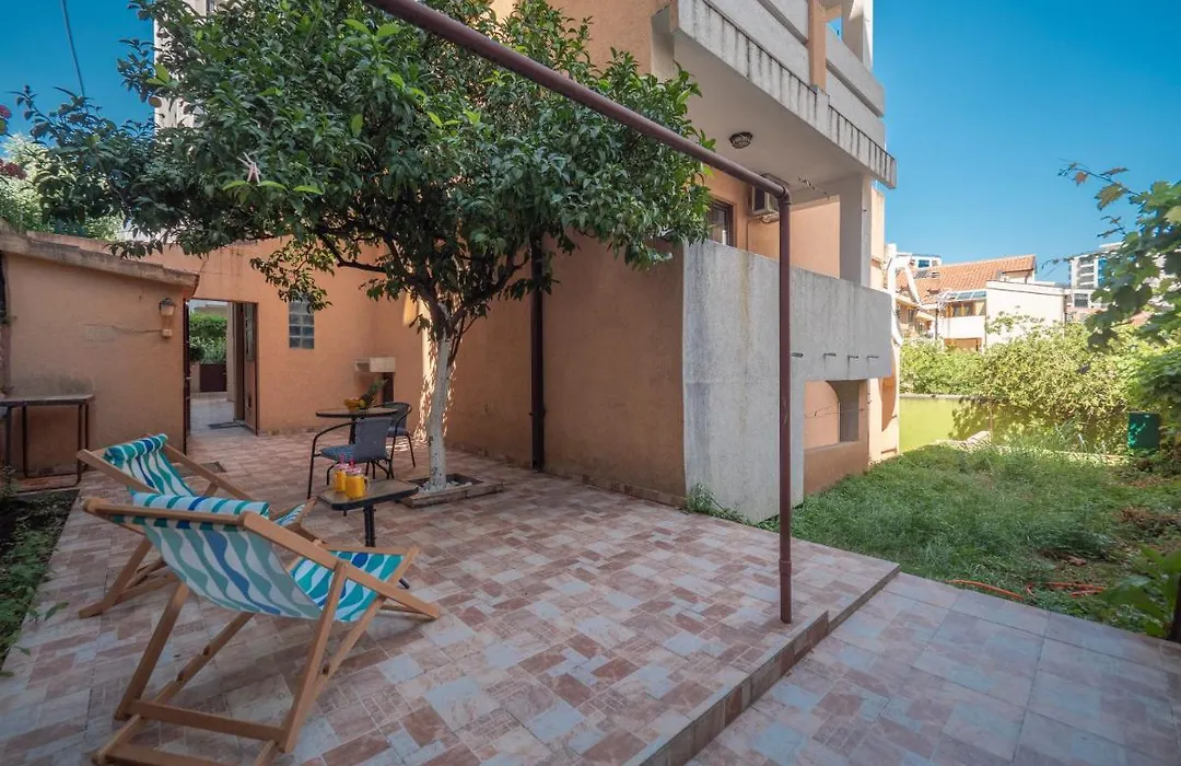 Oscar Exclusive Apartment-1