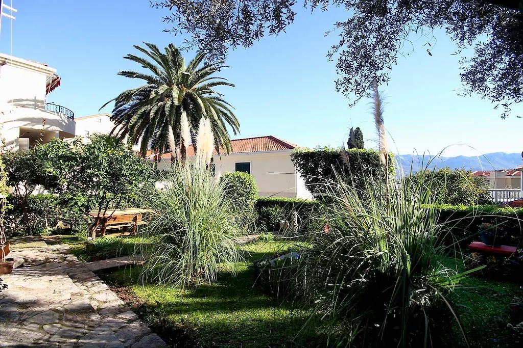 Guesthouse Bmb Bagaric-1
