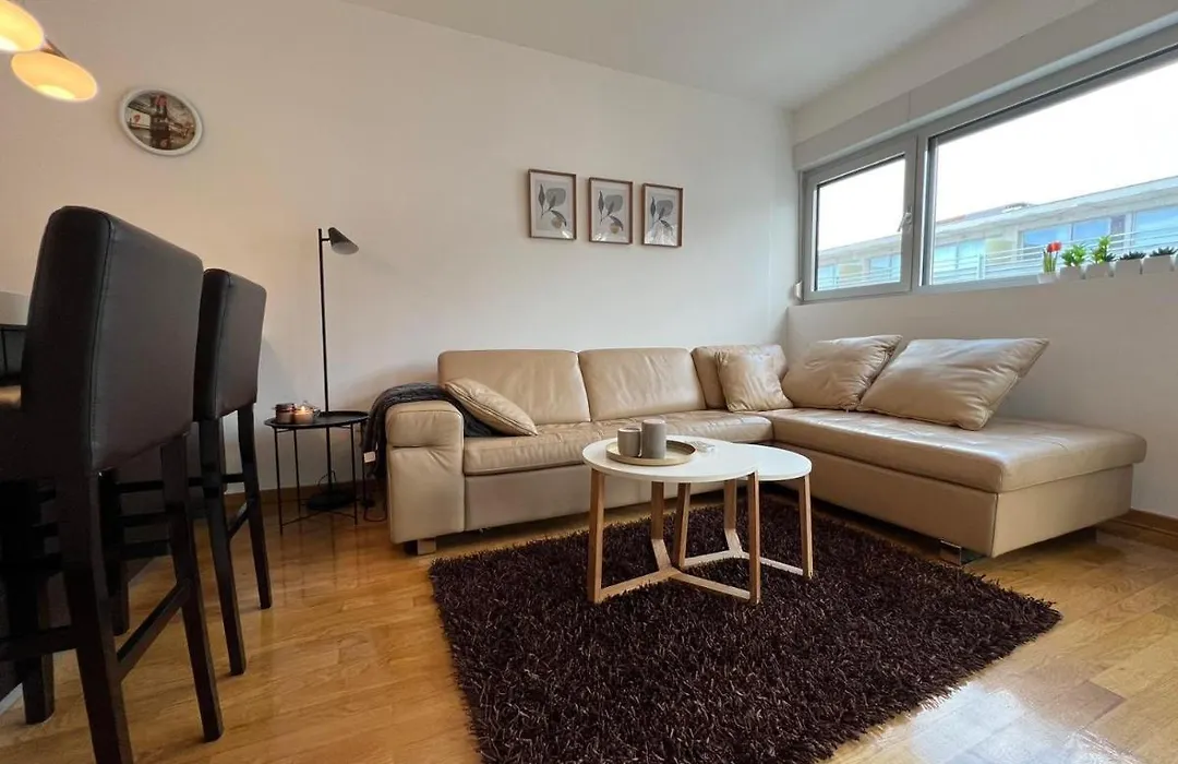 Top Apartment-1