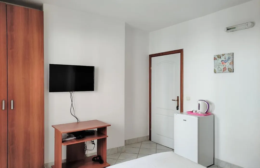 Guest House Violet-1