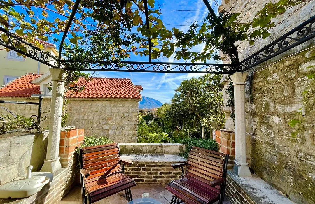 Hidden Garden Stone House Private Romantic Retreat In Budva Old Town-1