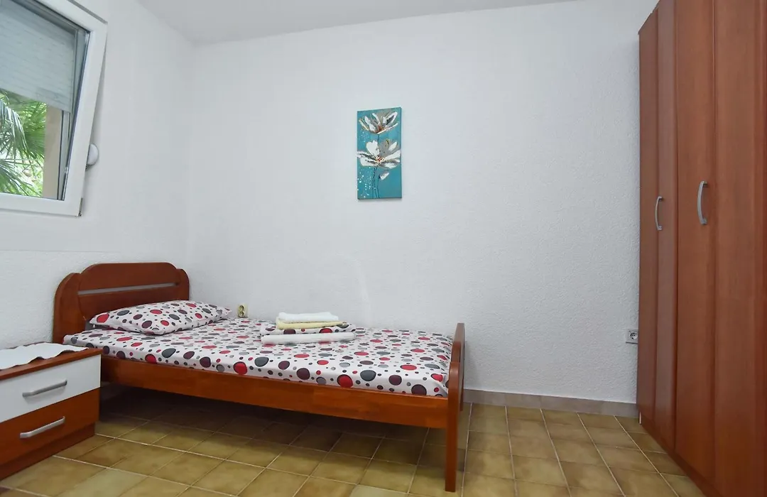 Vila Lucice-1