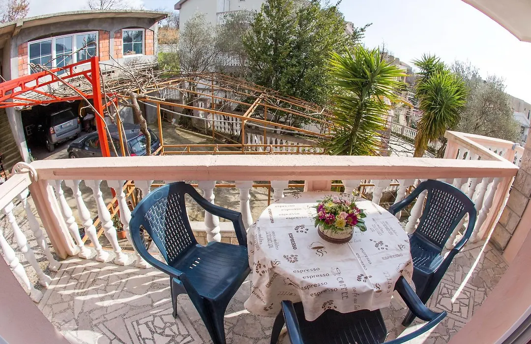 Guest House Almond-1
