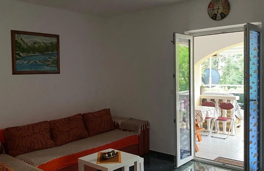 Apartment Tanya-1